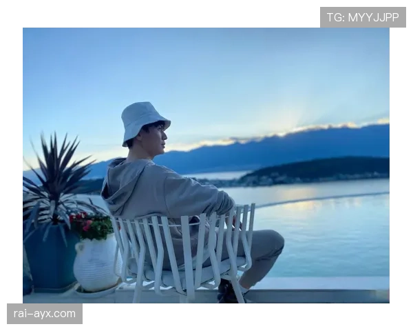 鲍春来随手一张客厅图，把我每月存款羞得不敢翻